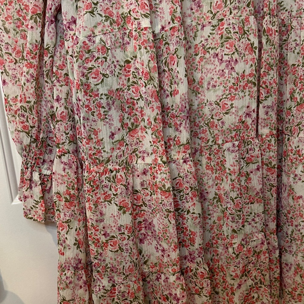 VICI MEDIUM Pink Floral Long Sleeve Tiered Mini Dress - Picture 5 of 8